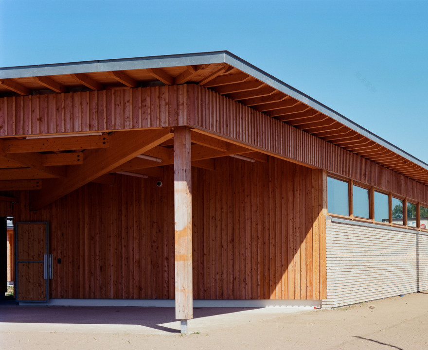 法国里奇俱乐部会所丨包歇·德·拉·布弗里建筑师事务所-23