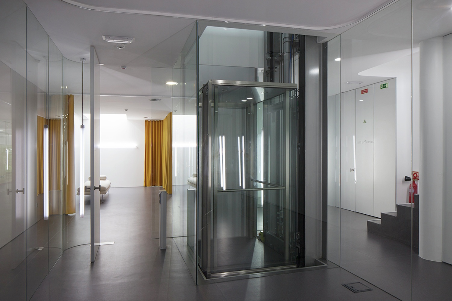 葡萄牙牙科诊所设计 | 个性化的医疗环境-28