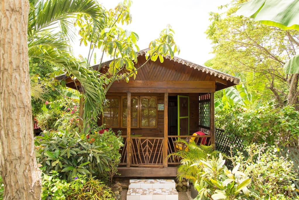 小型柚木房屋-13