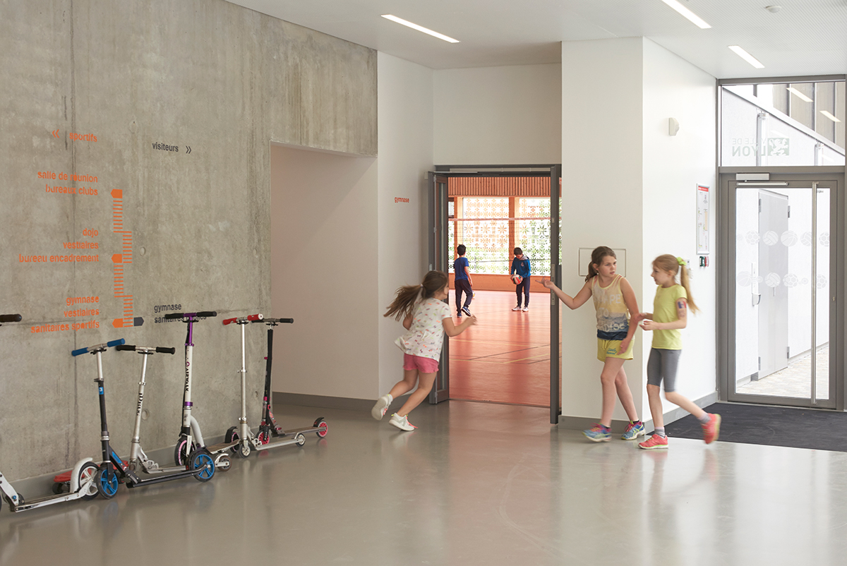 德国莱昂尼斯区城市开发区多功能运动场设计-26