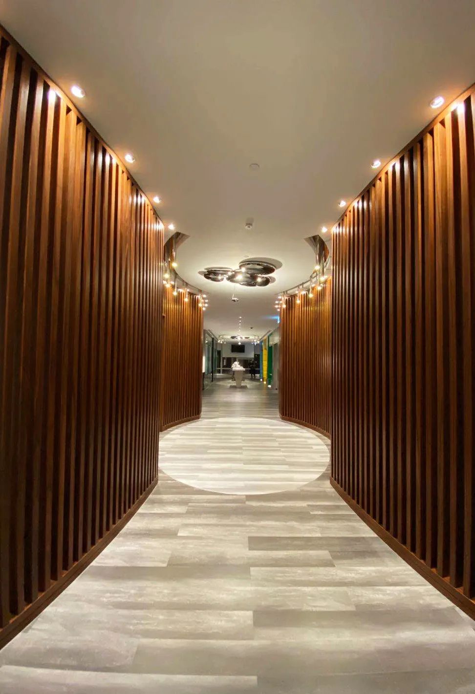 香港 CLP 中电办公室照明工程，展现简约创意空间-27