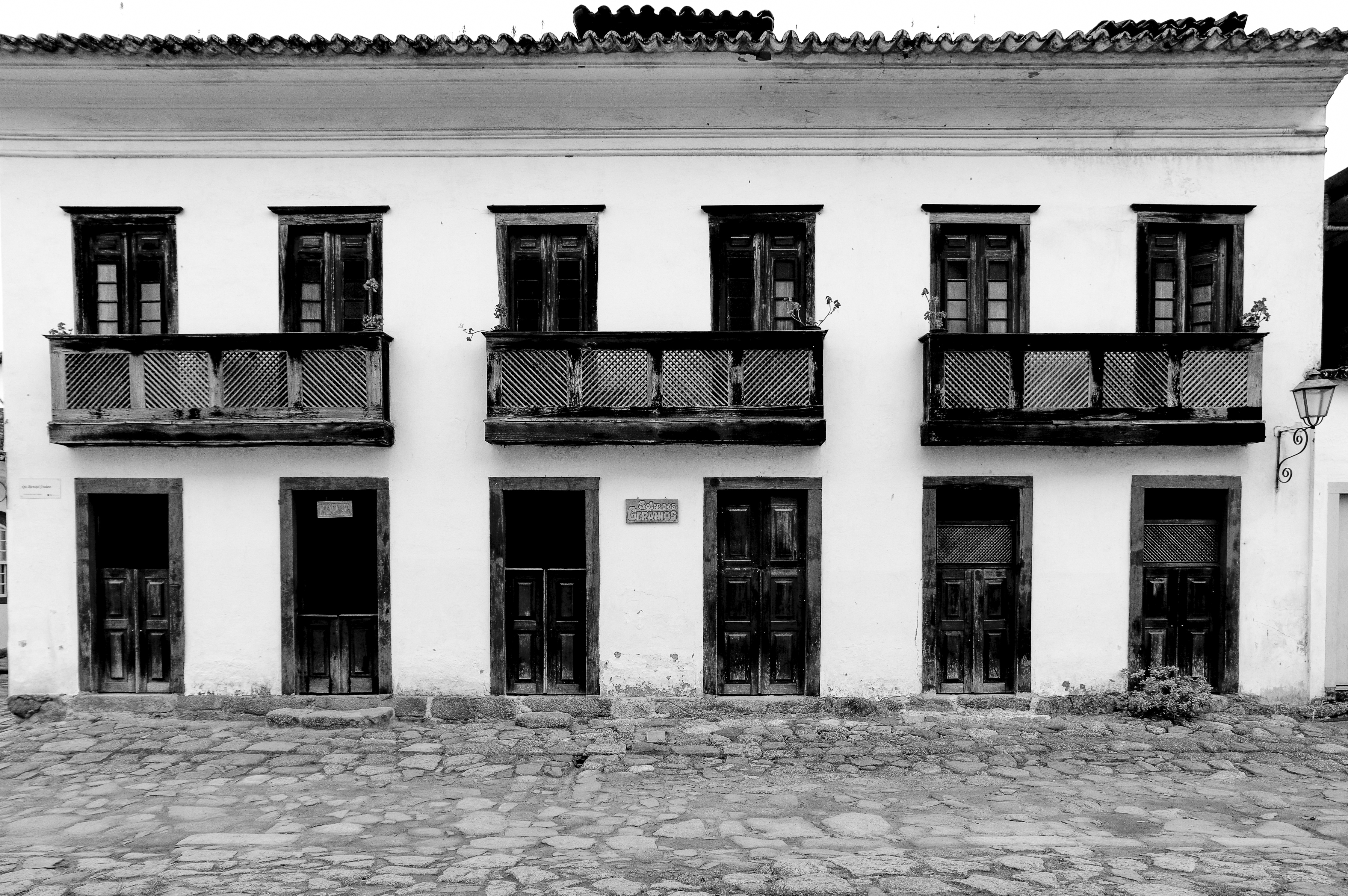 Paraty in black and white-1