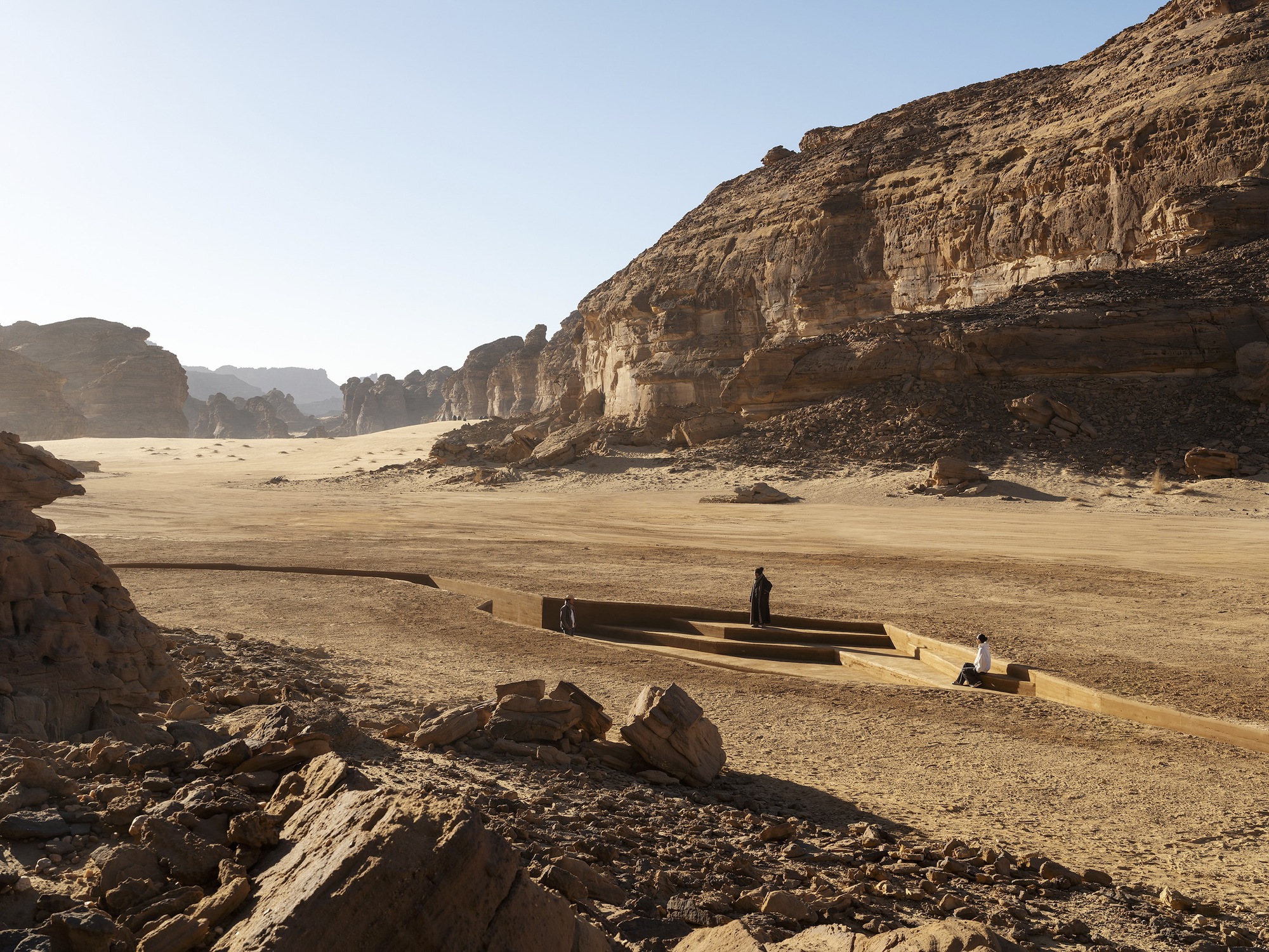 When the Earth Began to Look at Itself - Desert X Installation / SYN Architects-28