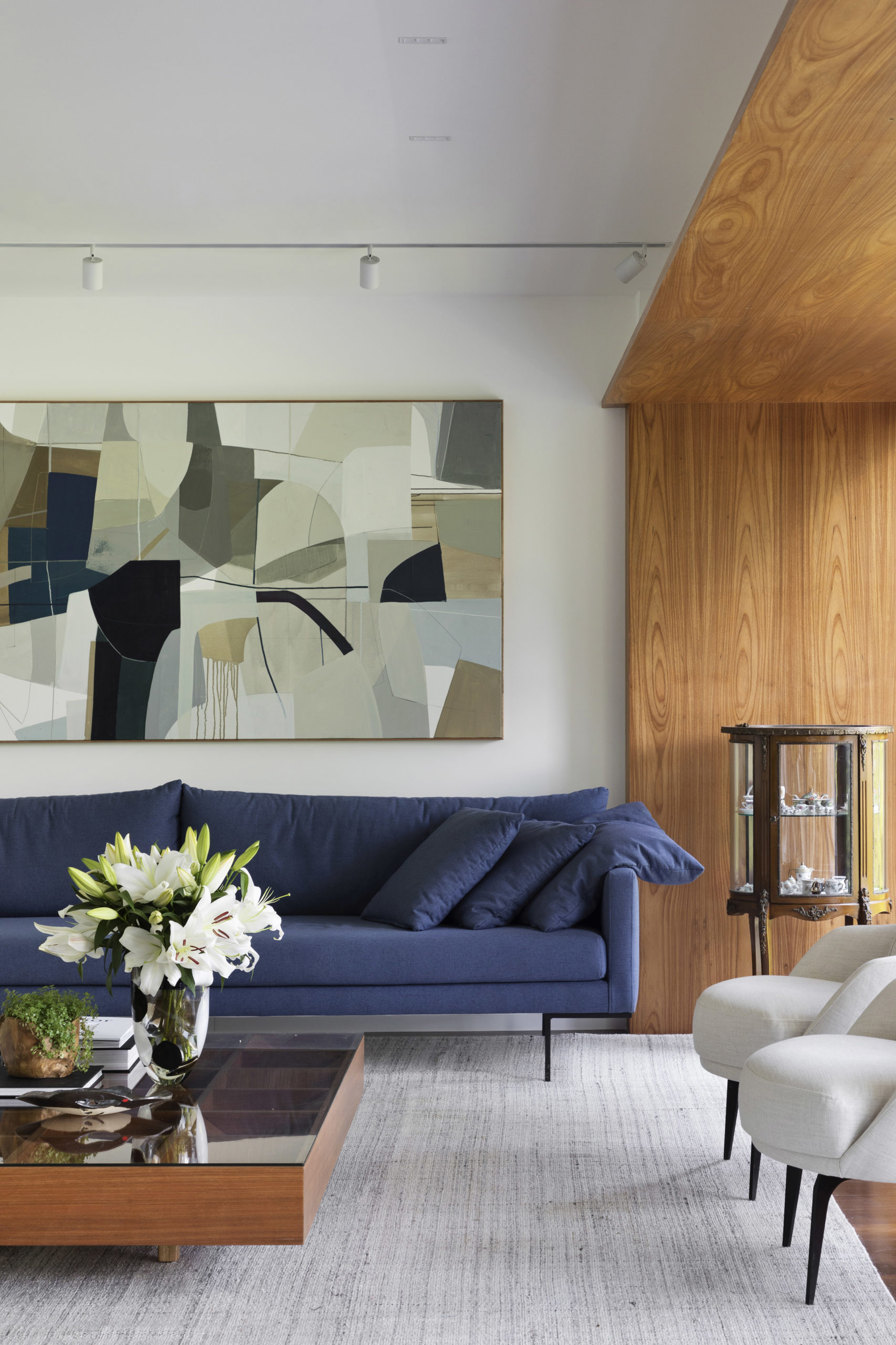 Generosa varanda na sala motiva família a trocar de apartamento no mesmo bairro - Conexão Decór-5