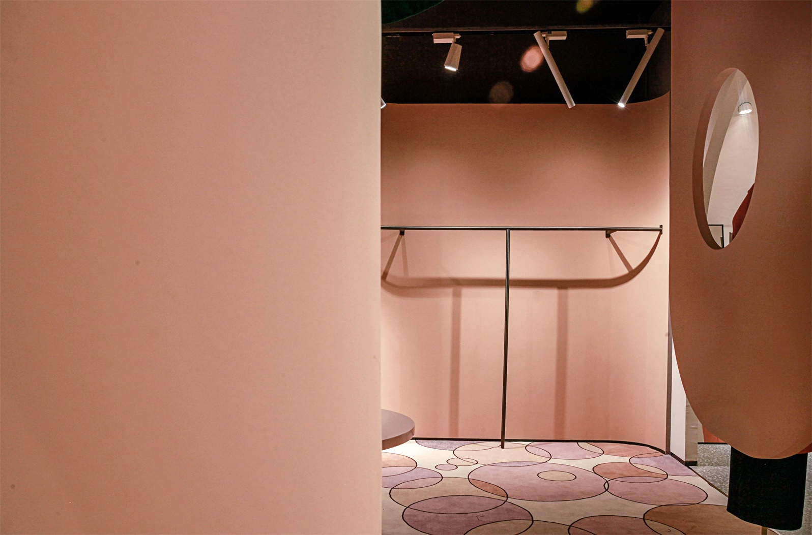 无非设计(深圳)丨非设计丨服装店丨Ttsp·X 女装品牌形象店-34