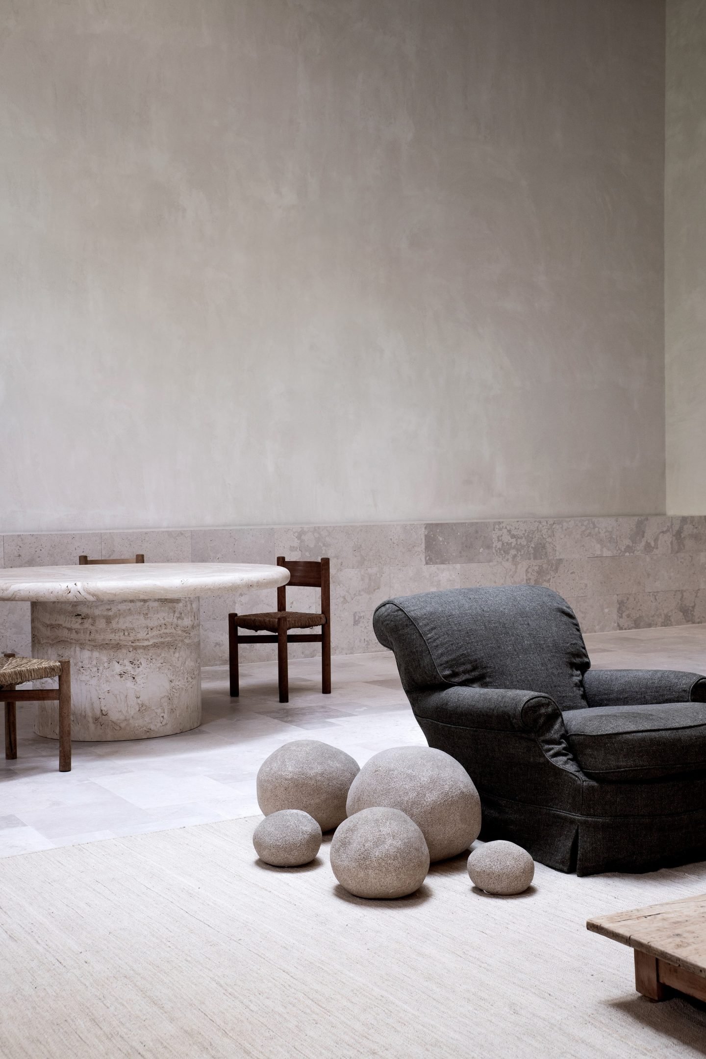 Monochromatism, Light, And Space: A Tour Inside The Visionary World Of OOAA Arquitectura - IGNANT-7