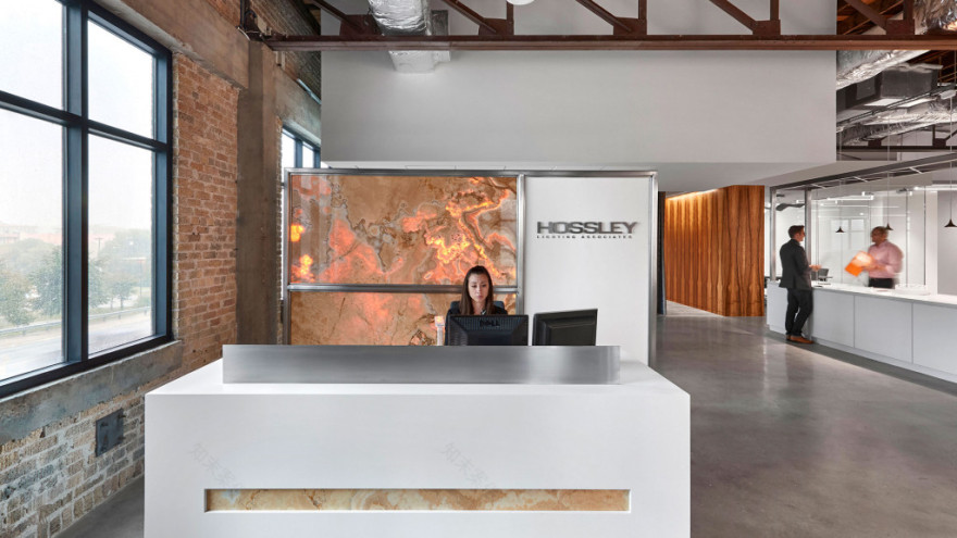 Austin 历史建筑中的现代照明实验室——Gensler 打造 Hossley 新空间-1