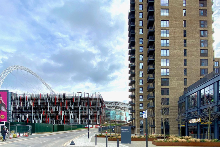 西南土地建设-租赁一体化项目(注:BTR一般是Build - to - Rent的缩写,直译为建设-租赁,是一种房地产开发运营模式,这里结合语境意译加上项目;若BTR有其他特定含义,请根据实际情况调整) 丨英国丨i2C Architects-18