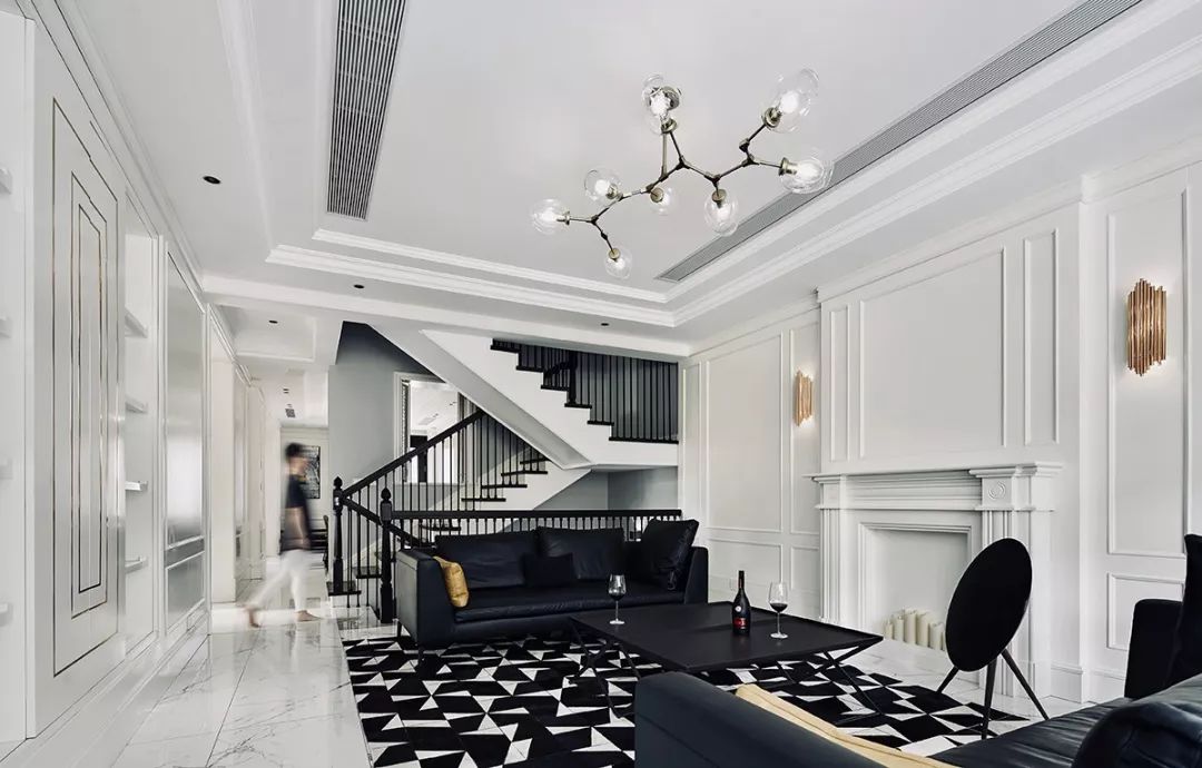 孙纳 | 无限/光影，极简中见优雅-0