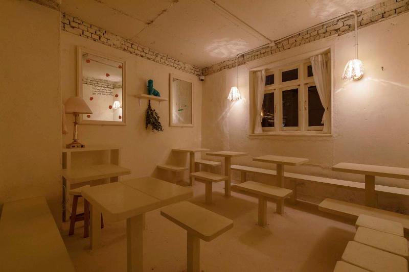 欧式家庭氛围的简约咖啡馆设计-11