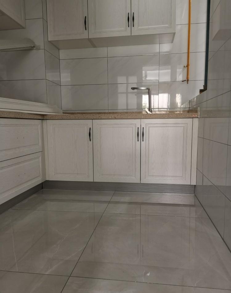 成都 80 后装修队打造香瑞湖 122 平低奢风套三案例-10