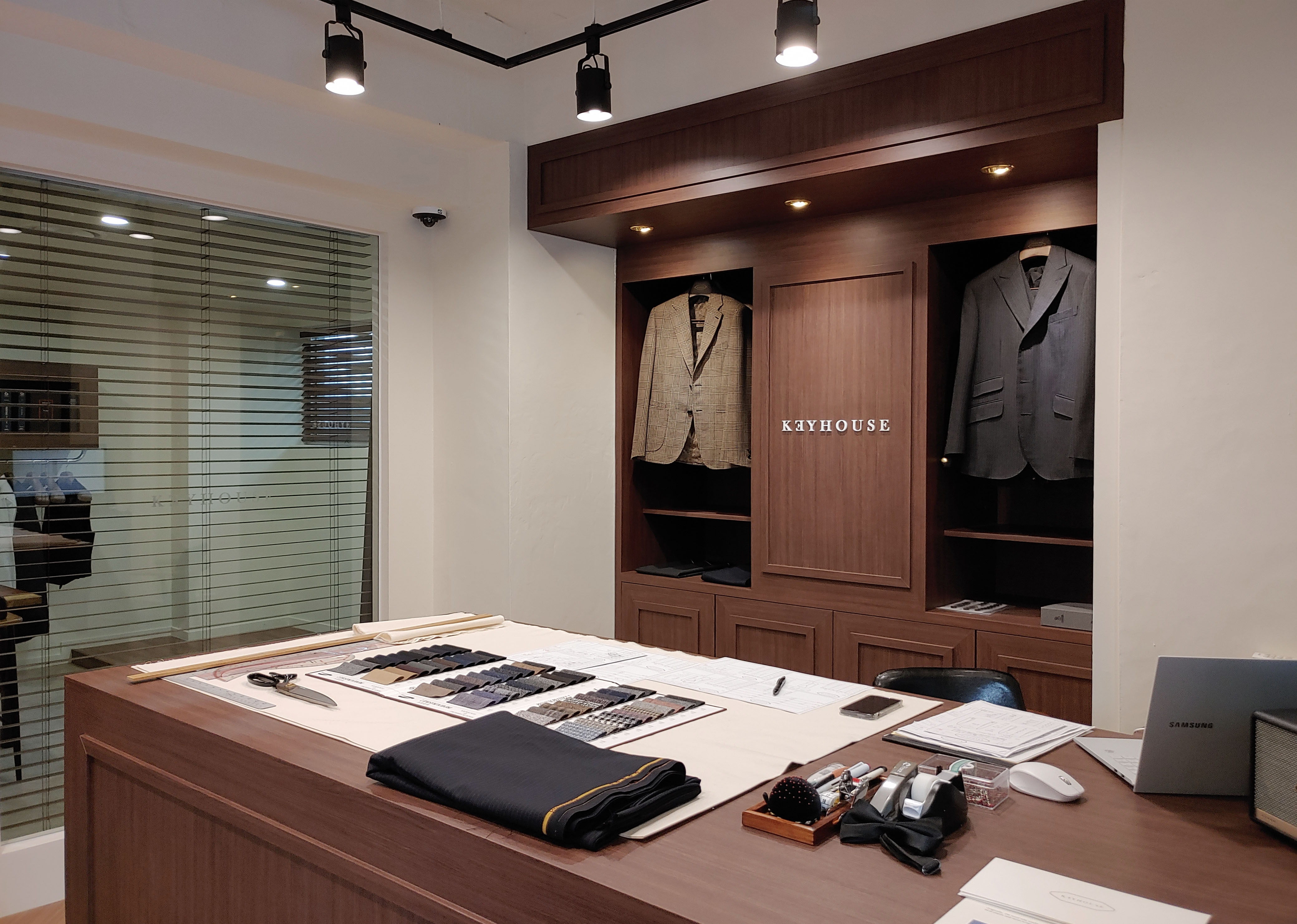 独具匠心的 Keyhouse Tailor Shop 设计-6