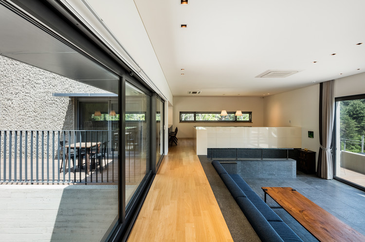 韩国“淡出”住宅,自然景观与室内设计的完美融合-37