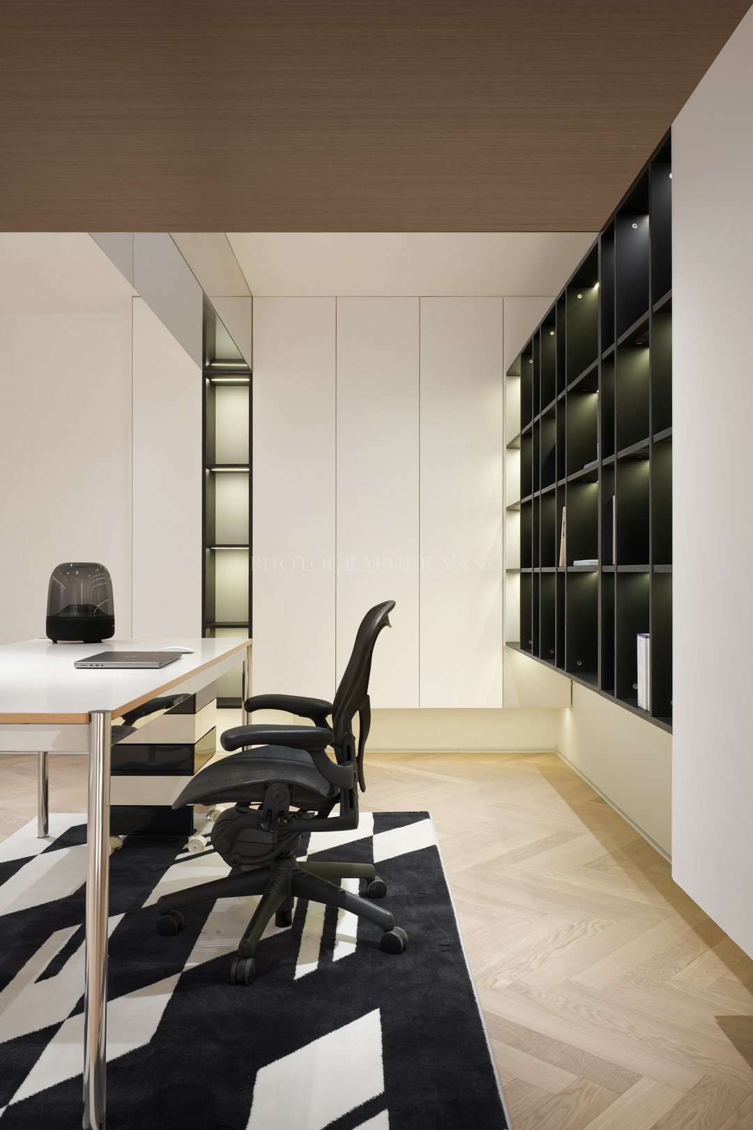 白色和木色的碰撞丨Studio X-15