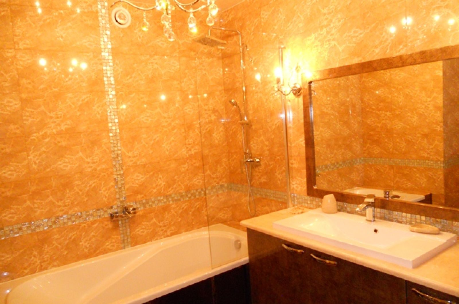 四季；一年的时光（俄语Времена Года常见含义是四季 ，这里英文Vremena Goda推测也是这个意思 ） 丨UkraineKyiv-24