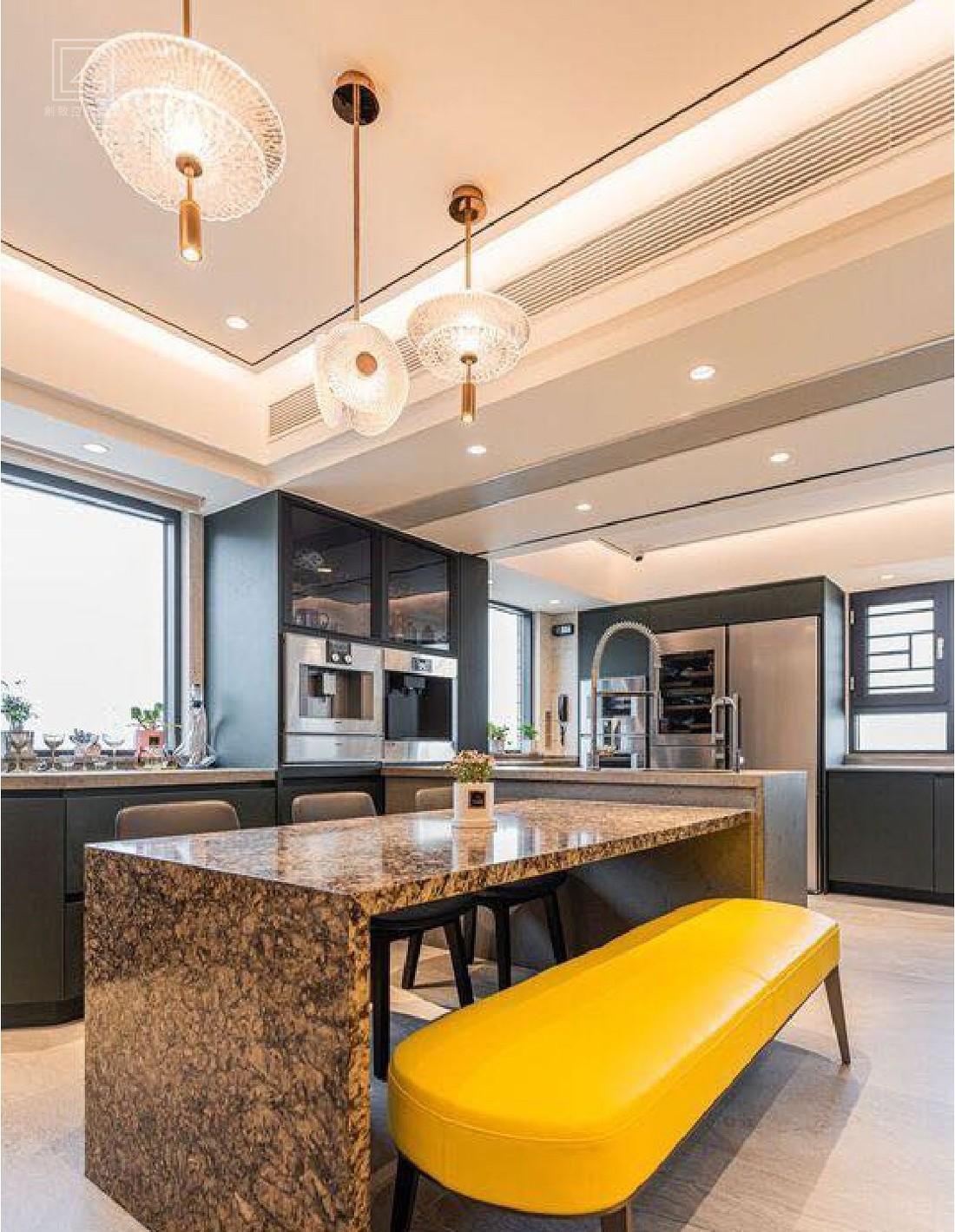 原木质感打造温馨浪漫家居空间-11