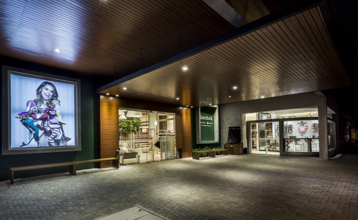 巴西 Shoestock 旗舰店，科技与温馨共融的购物体验-22