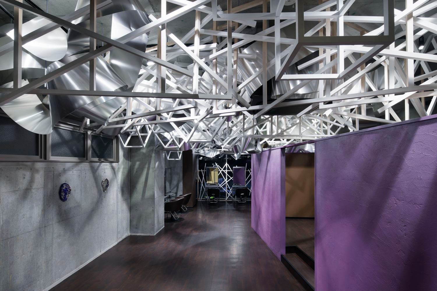 日本东京美容院：流动的金属波发线-8