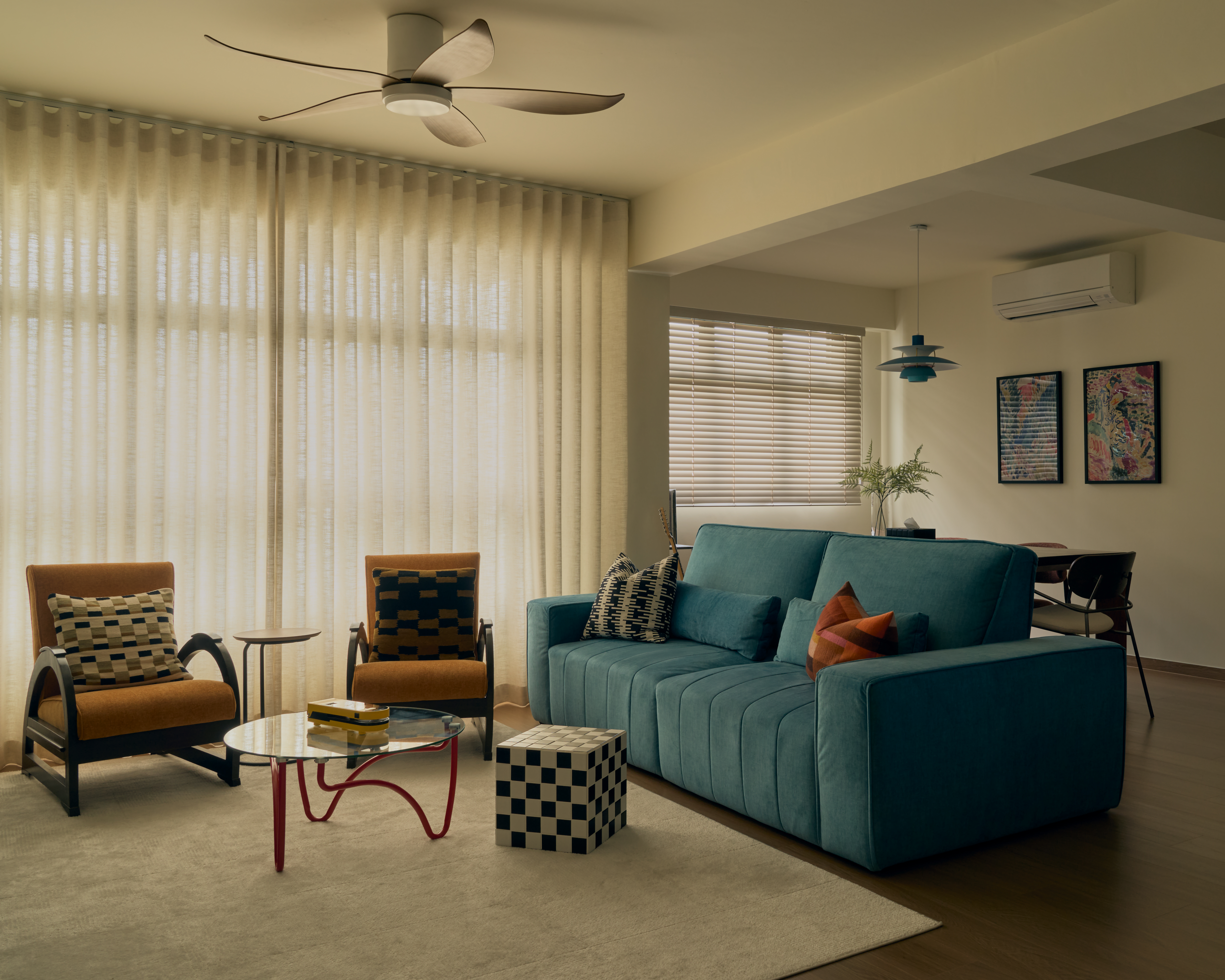 Cozy home in Canberra, Singapore-1