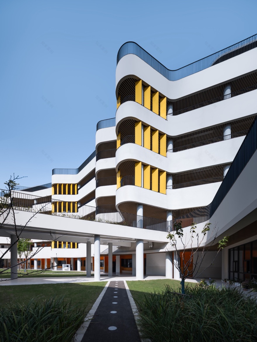 上海师范大学附属青浦实验学校 / BAU建筑与城市设计事务所-21