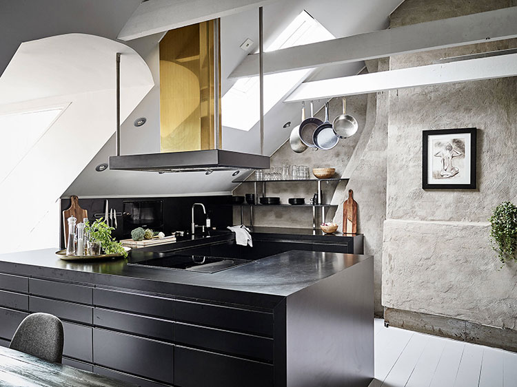 原始墙壁打造的极简北欧阁楼公寓-5