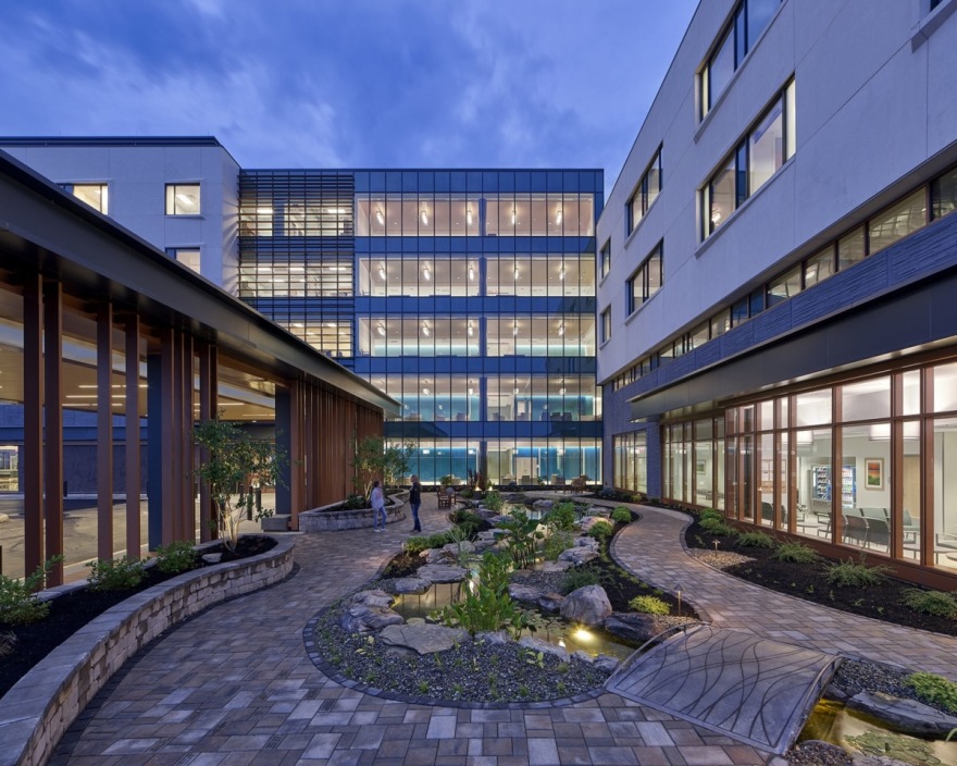 UPMC 顶峰纪念园区-19