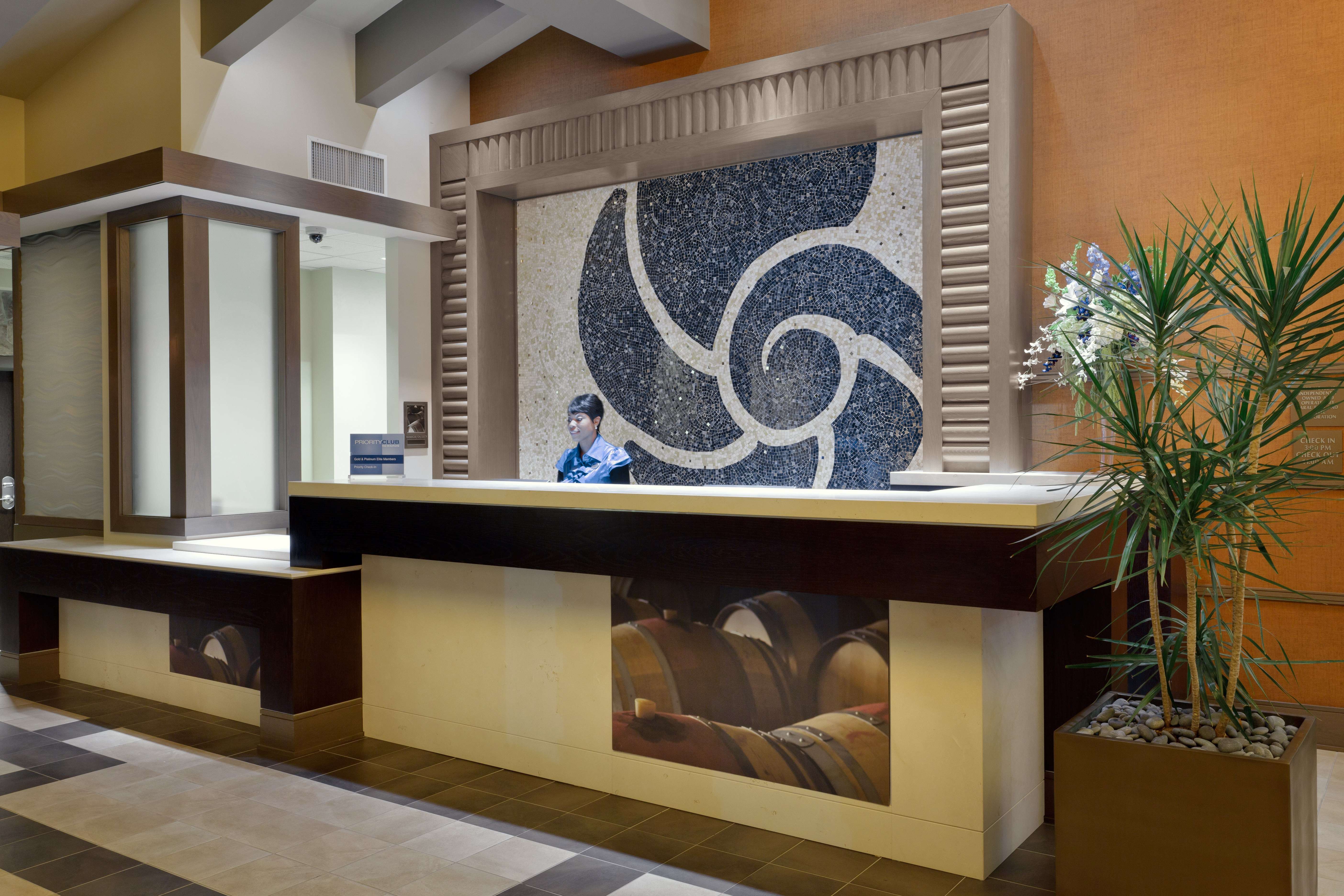 HOTEL INDIGO RIVERHEAD-22