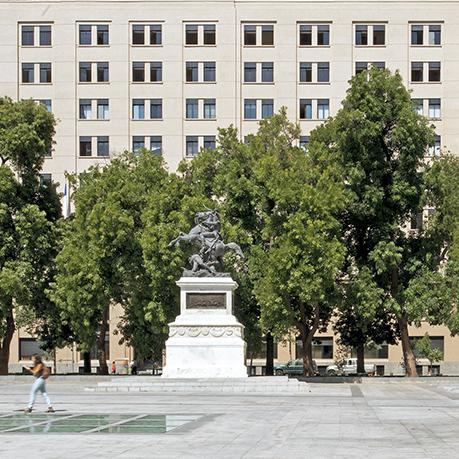 智利圣地亚哥市民广场重建-12