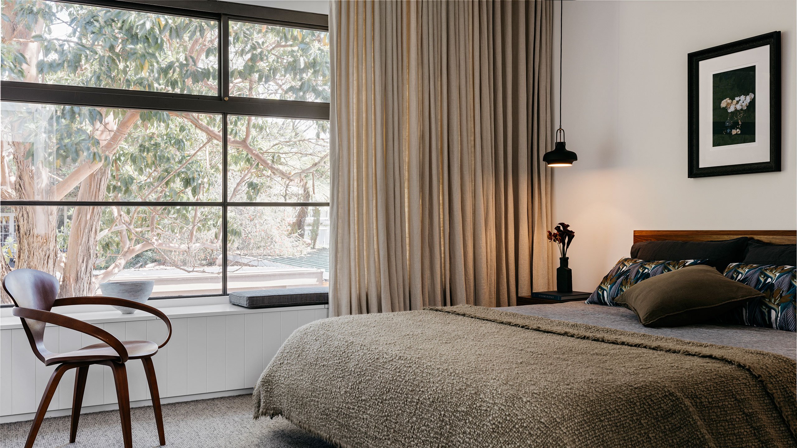 A Family House of Subtle Contrasts in Queens Park, Sydney-40