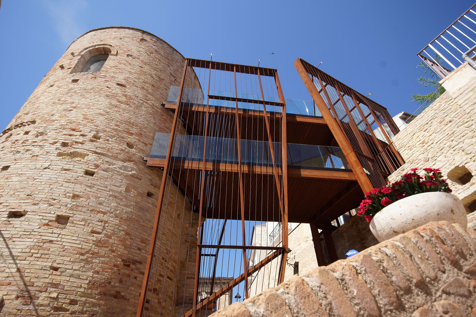 加贝拉门丨意大利丨Rocco Valentini Architecture-15