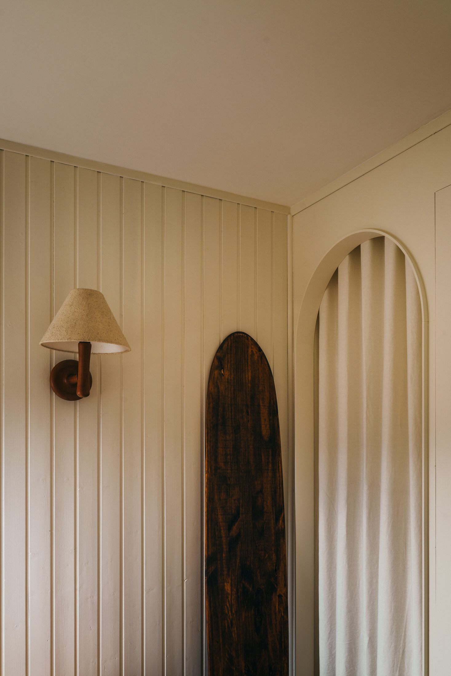 Eclectic Elegance: Turenne Apartment in Paris by Alicia Luxem.-54