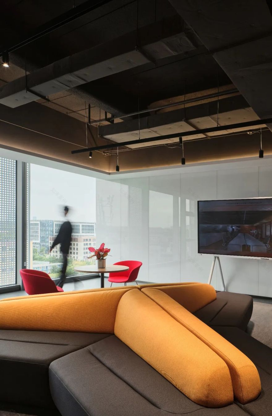 南京红薯大厦丨中国南京丨盛利,凌潇丽-12