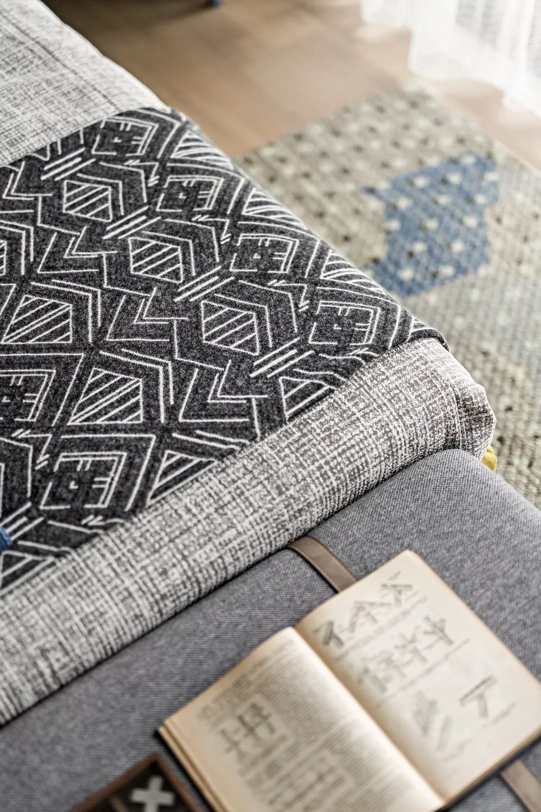 山水间的心灵栖息地——融创开平潭江首府别墅设计-33