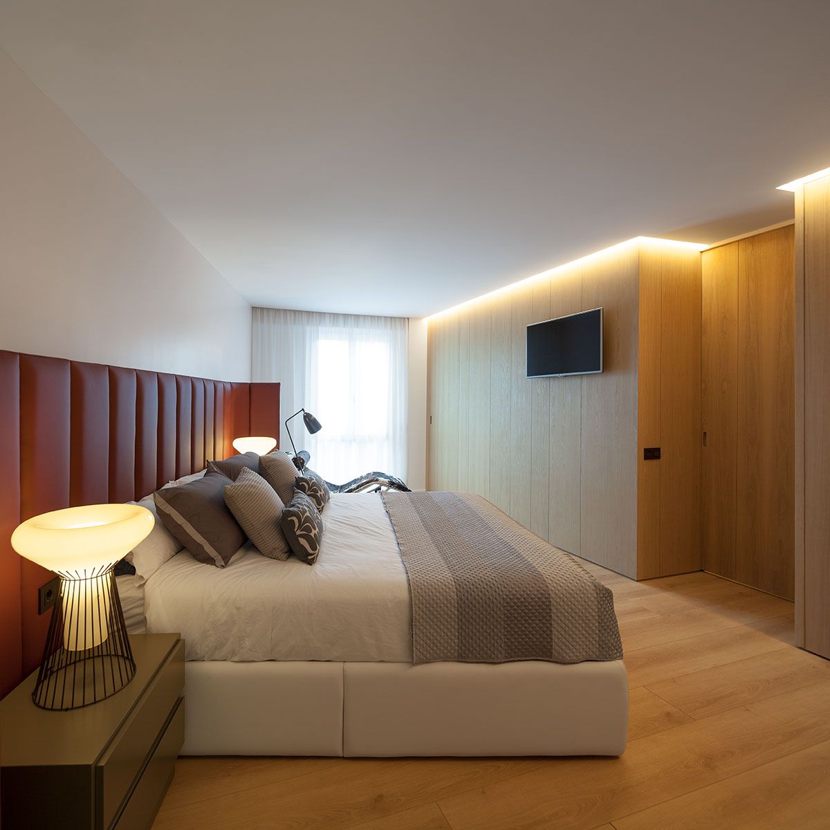 P公馆（P可根据具体指代替换为相应名称，这里公馆只是一种常见的翻译情境代称） -19