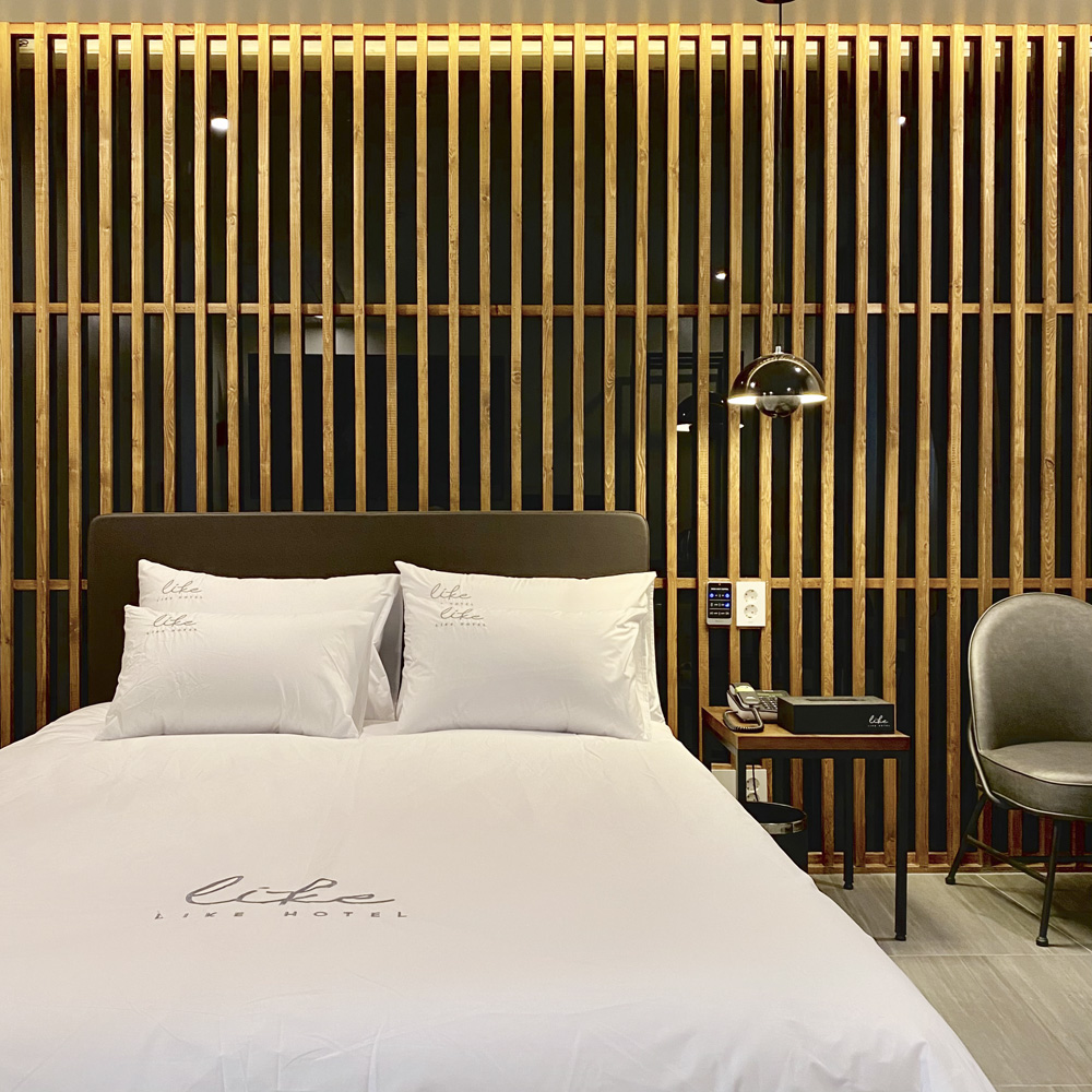 简约设计打造温馨酒店空间-4