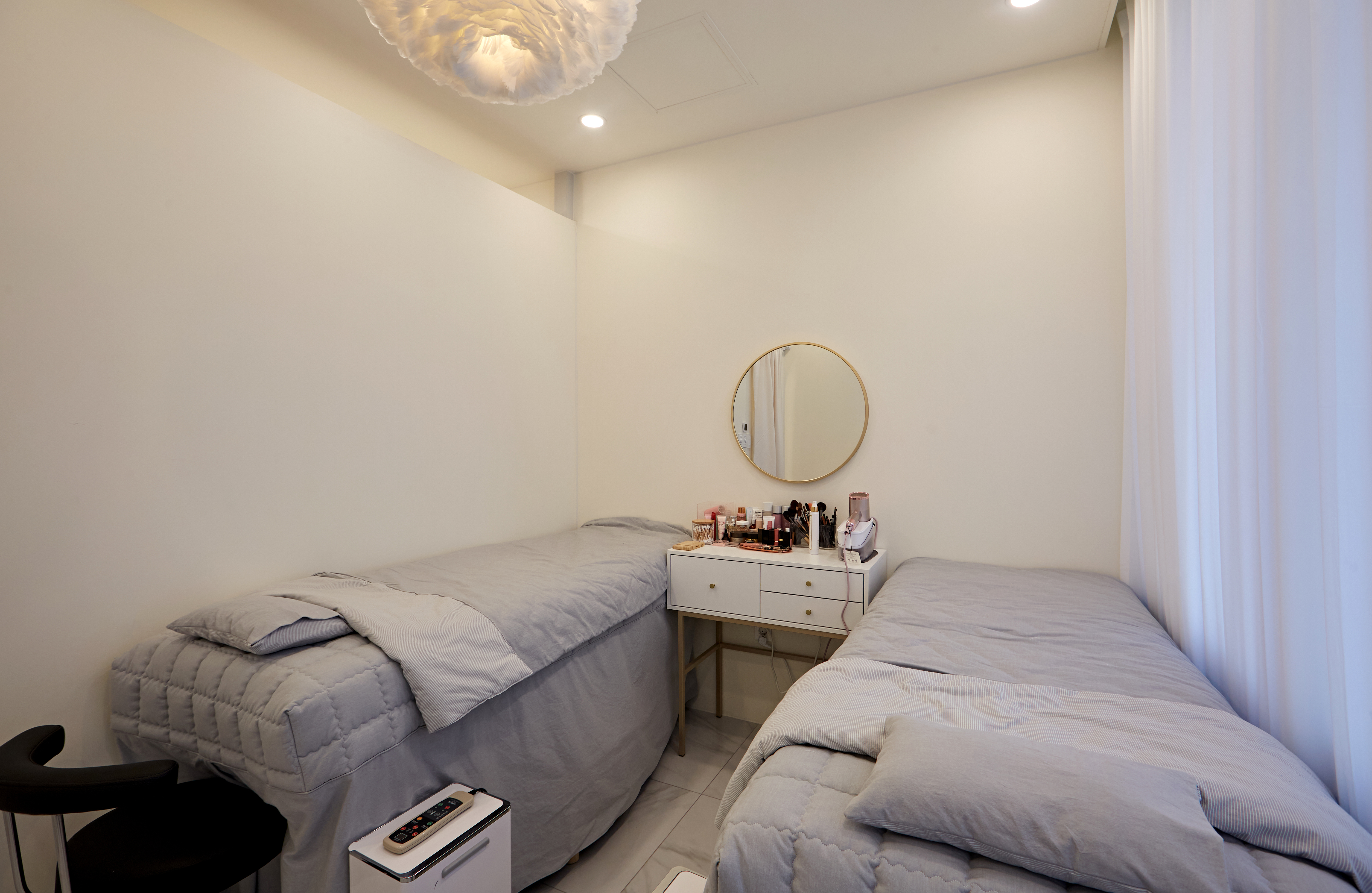 苹果迷你公寓 | 极简设计，10 平米视觉盛宴-11