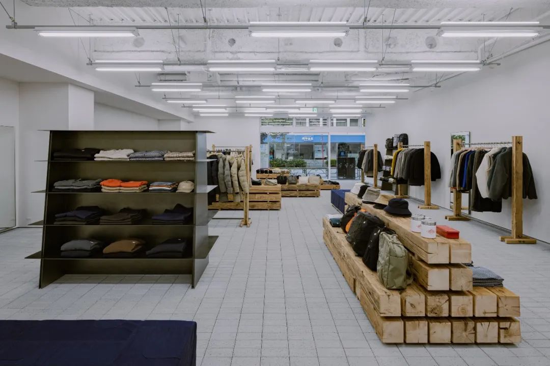 Danton 东京原宿旗舰店丨日本东京丨小大建築設計事務所-25
