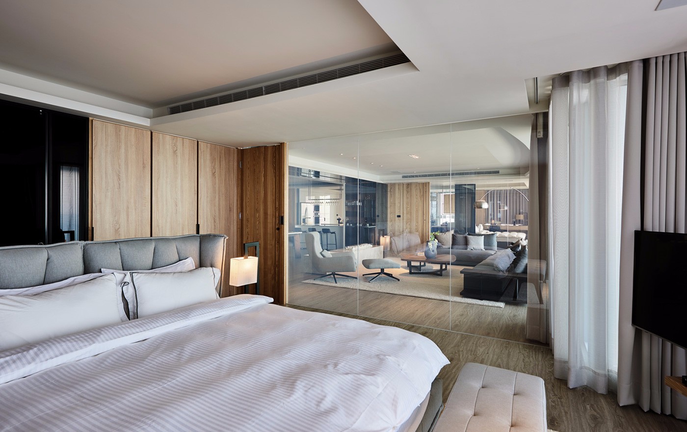 现代简约住宅光合作用设计 原木玻璃窗打造自然空间-9