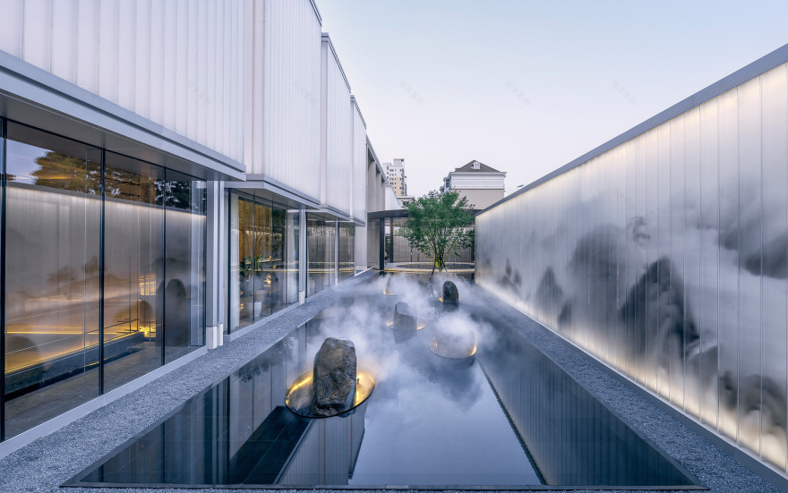 Lake 5 West Clubhouse / GBBN-26