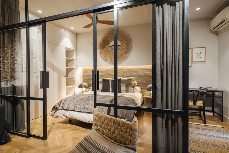 自然色彩的西班牙小复式 | 安静与品质的完美结合-4