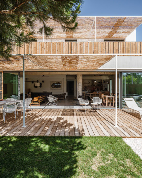 B·旅馆丨葡萄牙丨Pereira Miguel Arquitectos
