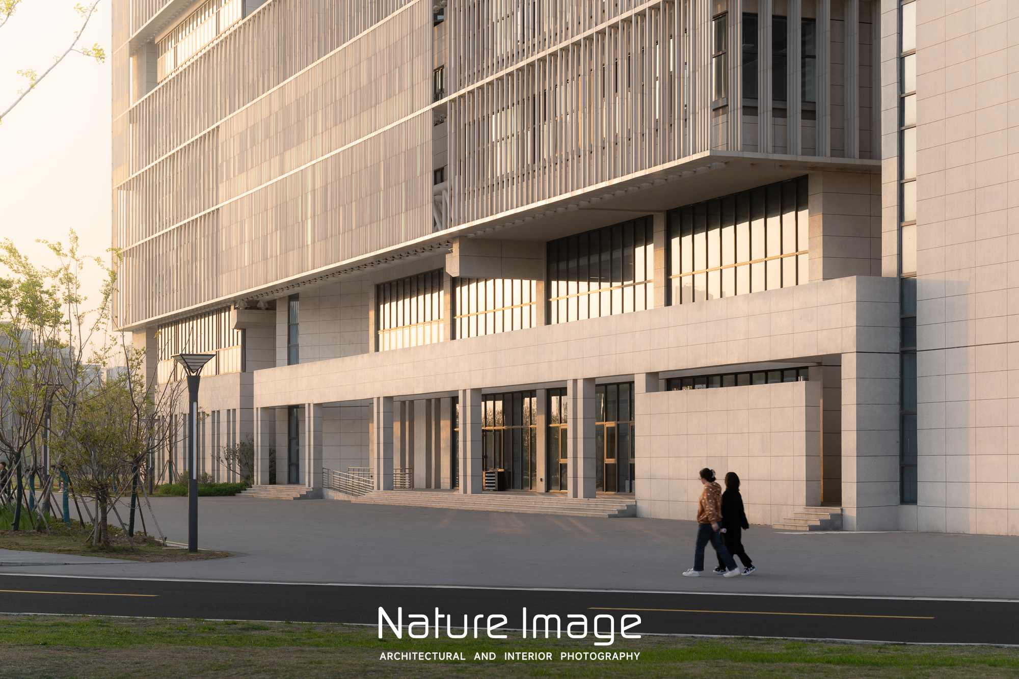 江南大学宜兴校区研究生院一号科研楼丨中国江苏丨华南理工大学建筑设计研究院-21