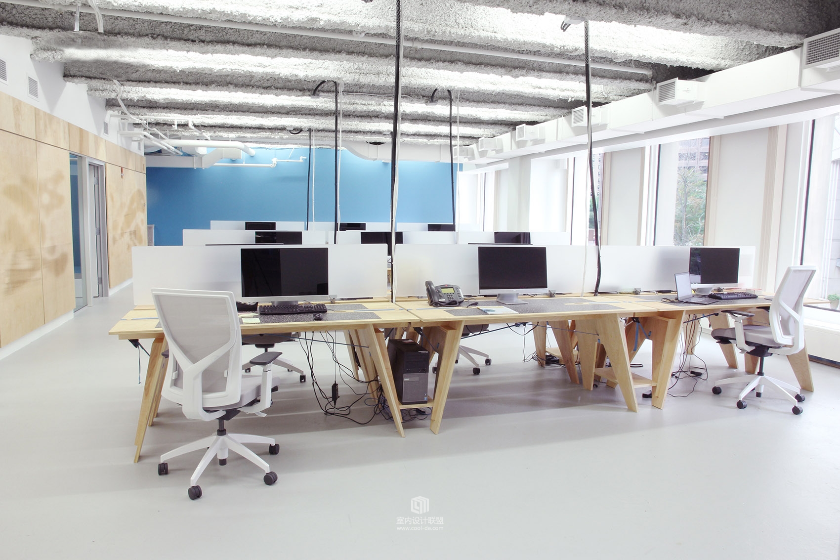 连家具都自己做的超简装低碳办公室，波士顿，美国-4