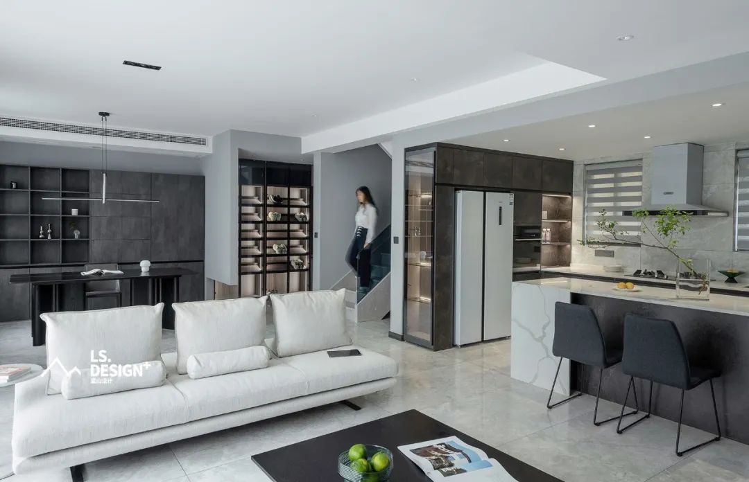 繁忙高管的灰色调现代极简之家-22