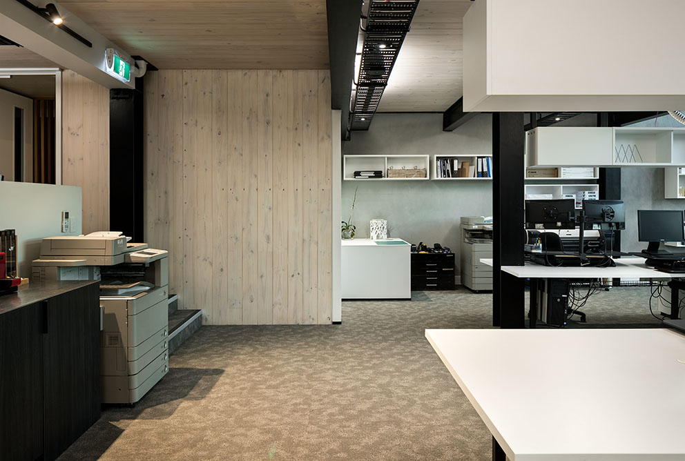 创新建筑公司的生态办公空间-16