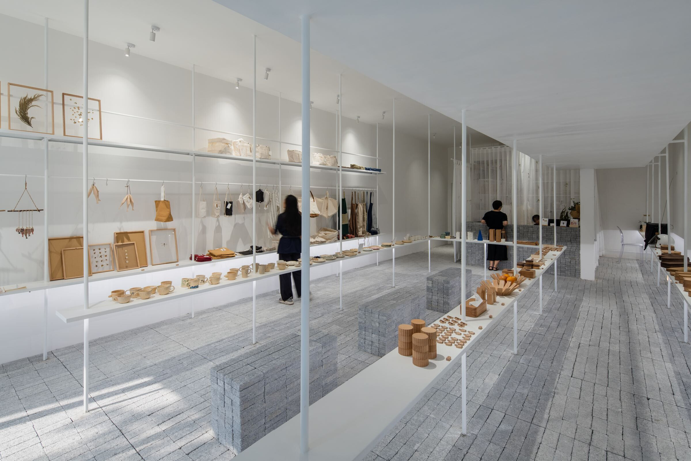 越南陶器店创意展示空间丨越南胡志明市丨Sawadeesign Studio-29