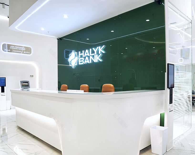 哈利克银行分行-11