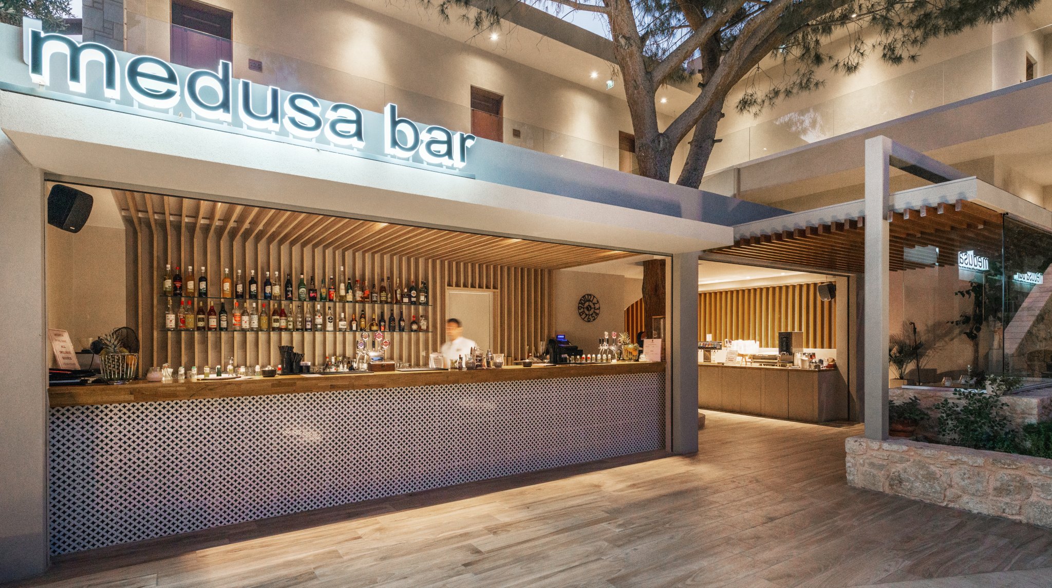 希腊 Medusa 酒吧丨Michalis Christodoulakis-12