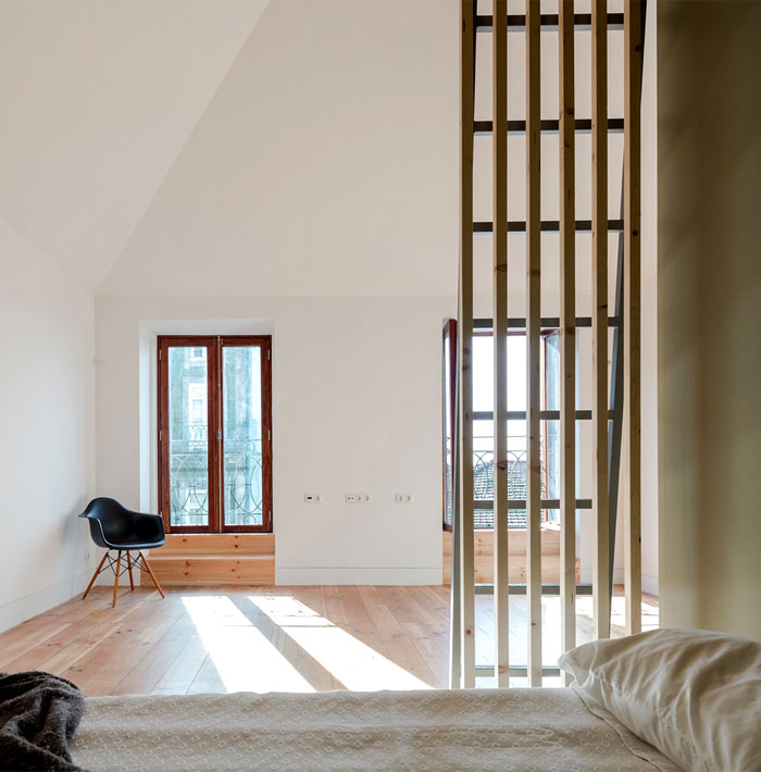 URBAstudios Turn Single Room Urban Dwelling into a House - InteriorZine-5