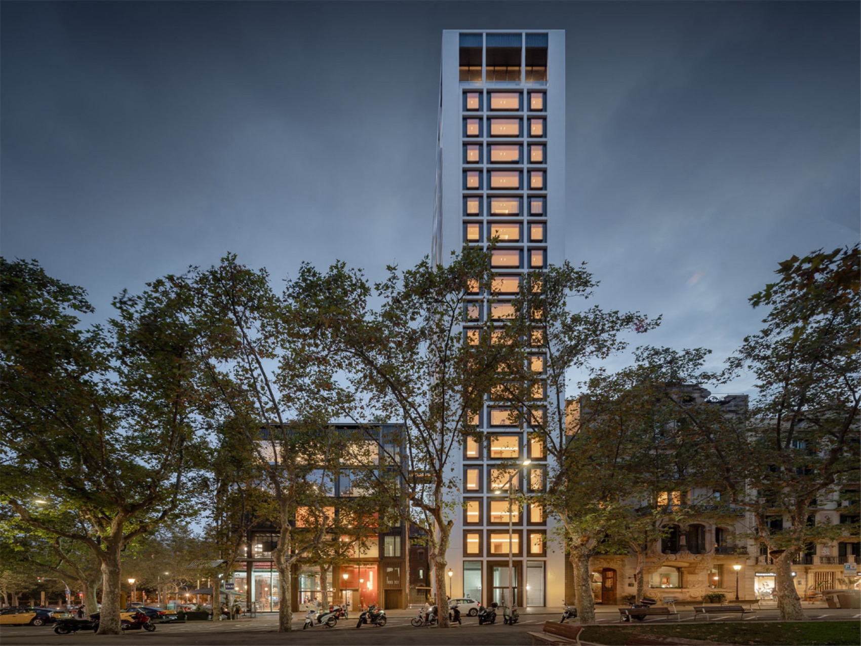 文华东方公寓丨西班牙巴塞罗那丨OAB Office(Carlos Ferrater等)-3